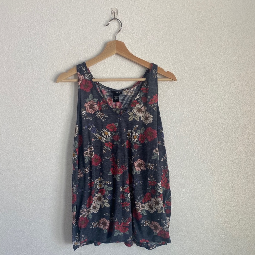 Torrid floral split back racerback tank top size 0